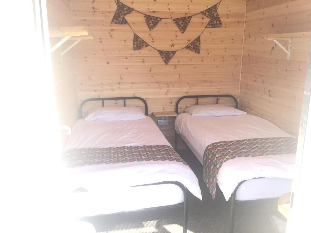 Beacon House Bunks Хостел