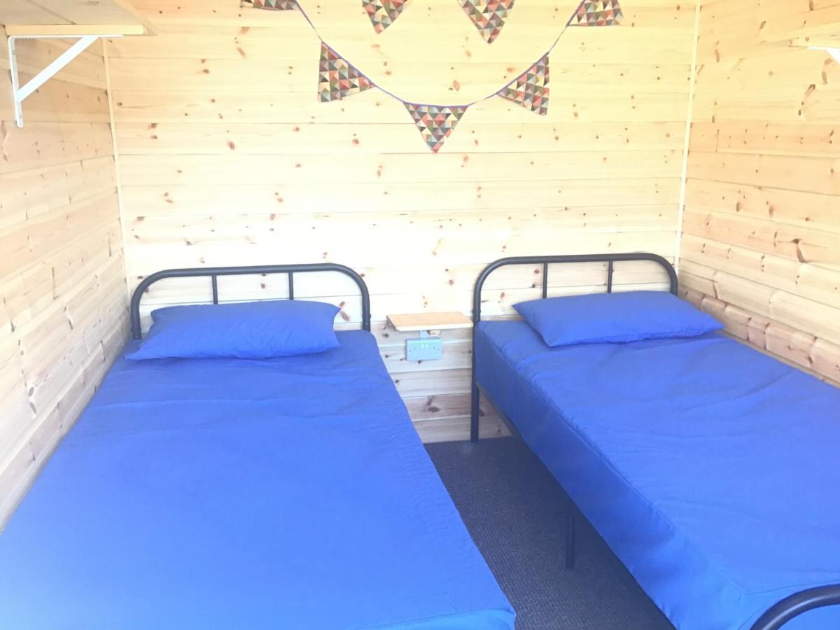 Beacon House Bunks Хостел